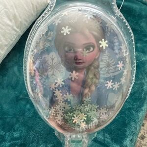 NWT-Disney Elsa Hair Brush